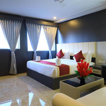 Hotel Brindavan Elite Рамешварам Экстерьер фото